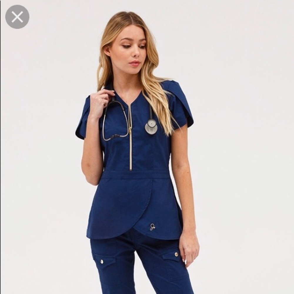 Brand New Jaanuu Scrub Top